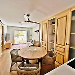 Luxurious With Pool Apartamento *