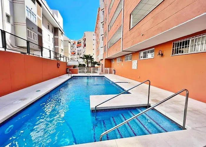 Luxurious With Pool *