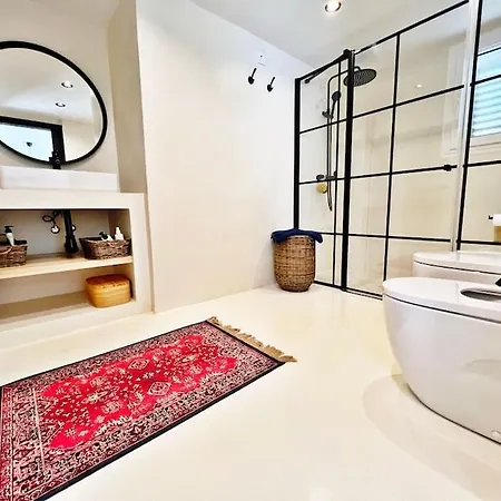 Luxurious With Pool Fuengirola