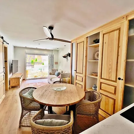 Luxurious With Pool Appartement *