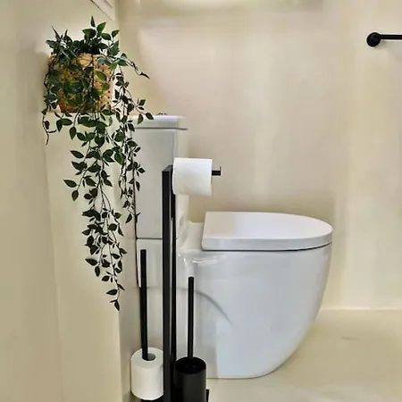 Luxurious With Pool *