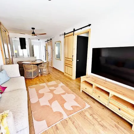 Luxurious With Pool Appartement