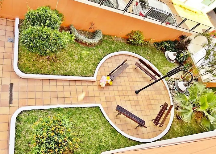 Luxurious With Pool Fuengirola